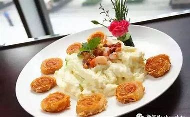 炒牛奶拼野鸡卷